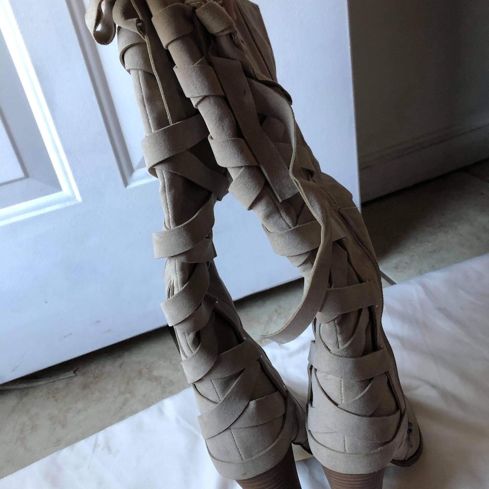 Tan Heeled Wide Calf Boots - Picture 4 of 7